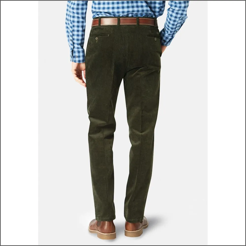 Brook Taverner Ellroy Olive Cord Trousers<><>