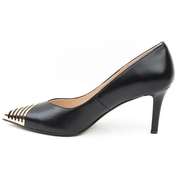 Black Gold-Tipped Heeled Shoe by Emis E-commerce