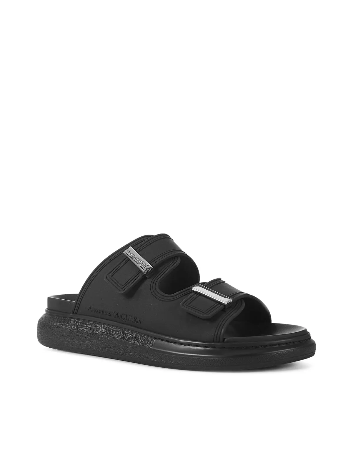 Hybrid sandals with oversized upper and sole