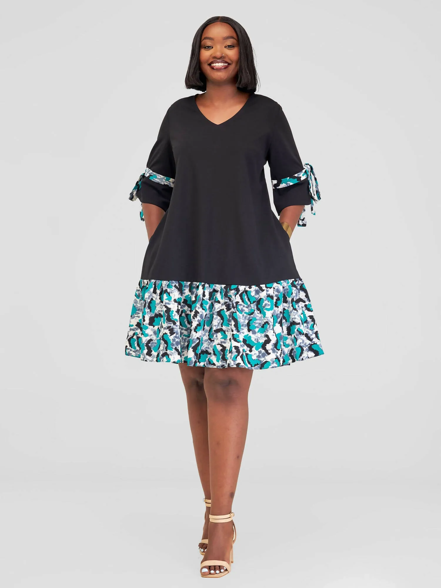 Mariste Malia Shift Dress - Black Floral