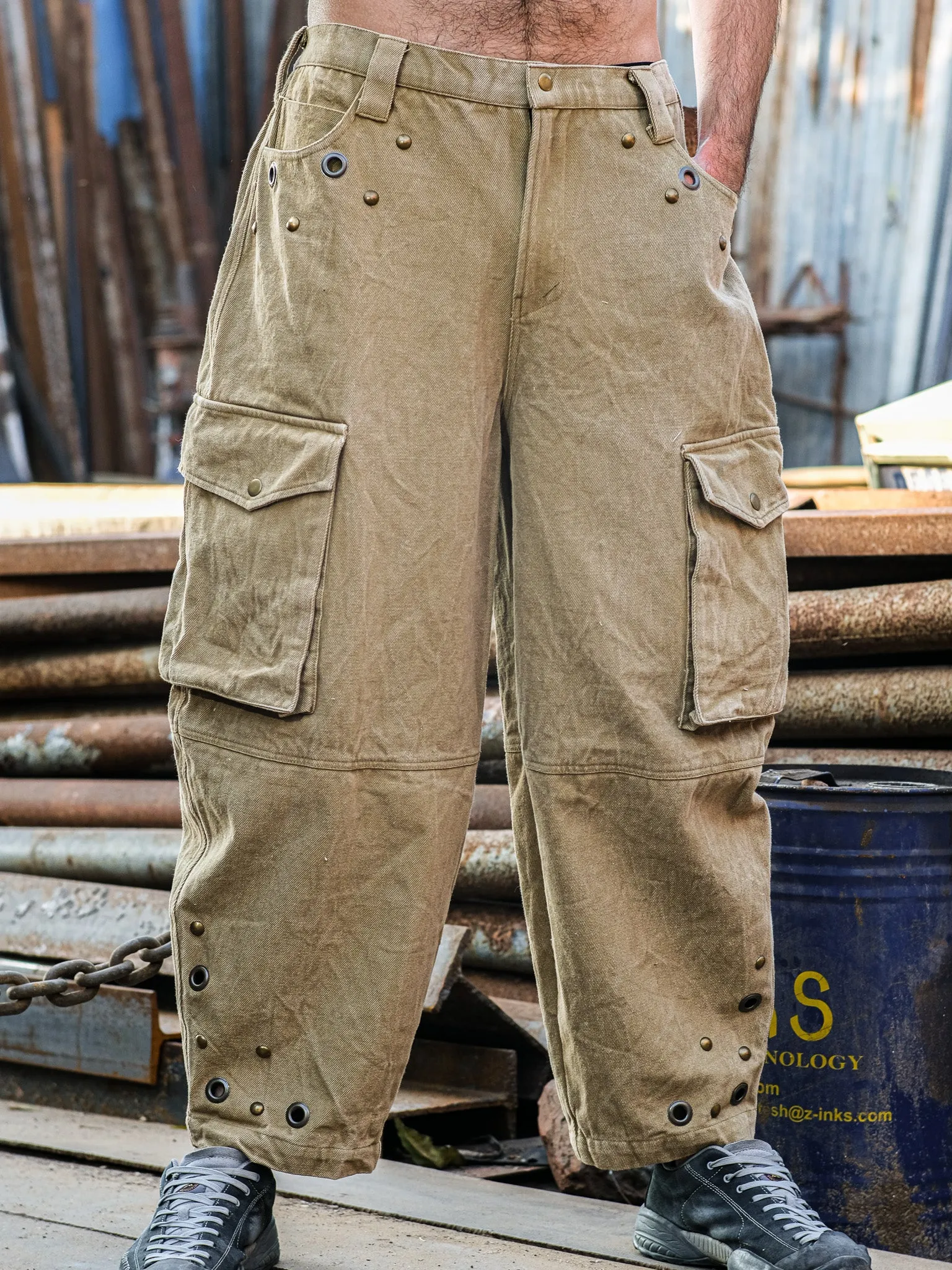 Optimized Scrapper Trousers for Ultimate Performance